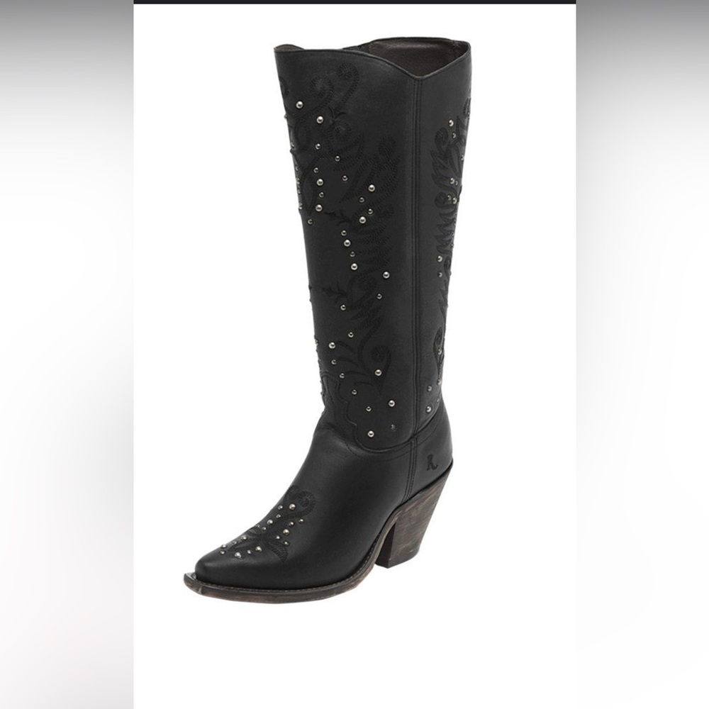 Reba + Justin - COWGIRL Magazine | Cowgirl Boots, Cowgirl Magazine, Boots